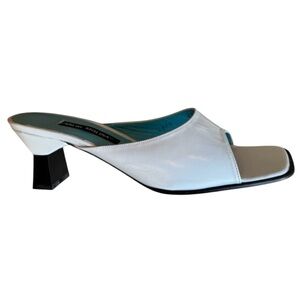 NWOB! Rare Vintage CARLOS MOLINA Spain White Leather Modern Heel Shoes…